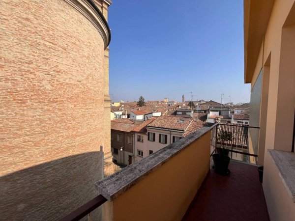 appartamento in vendita a Faenza in zona Centro Storico