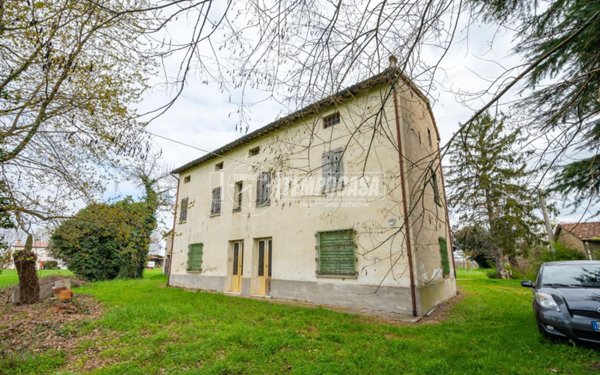 casa indipendente in vendita a Faenza in zona Pieve Cesato