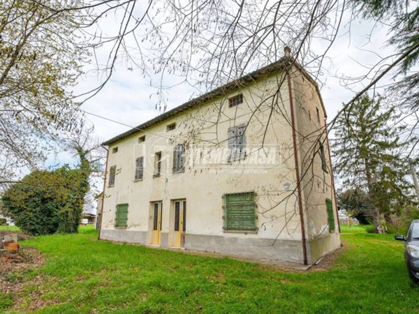 casa indipendente in vendita a Faenza in zona Pieve Cesato