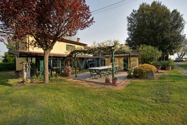 casa indipendente in vendita a Faenza