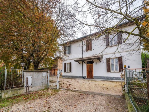 casa indipendente in vendita a Faenza in zona Reda
