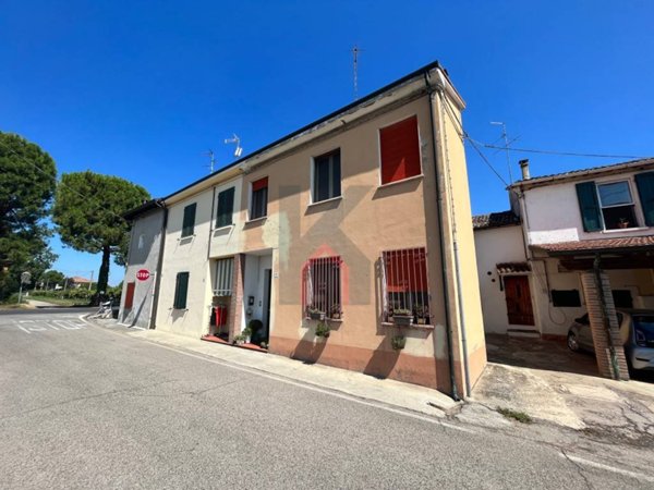 casa semindipendente in vendita a Faenza