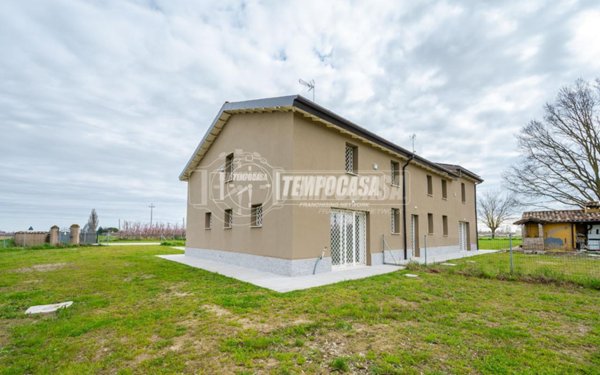 casa indipendente in vendita a Faenza