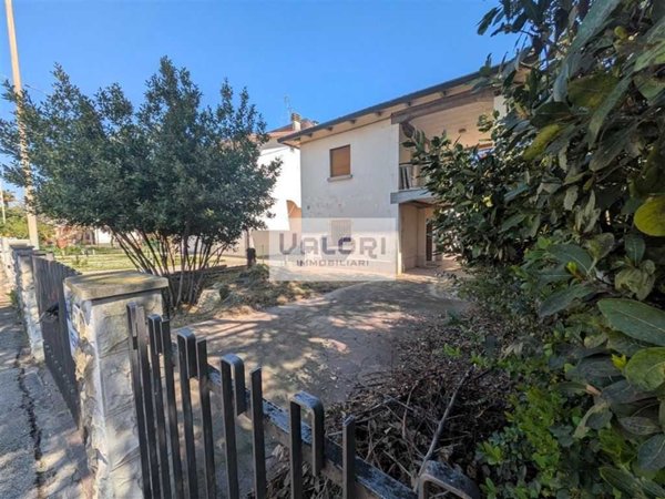 casa indipendente in vendita a Faenza