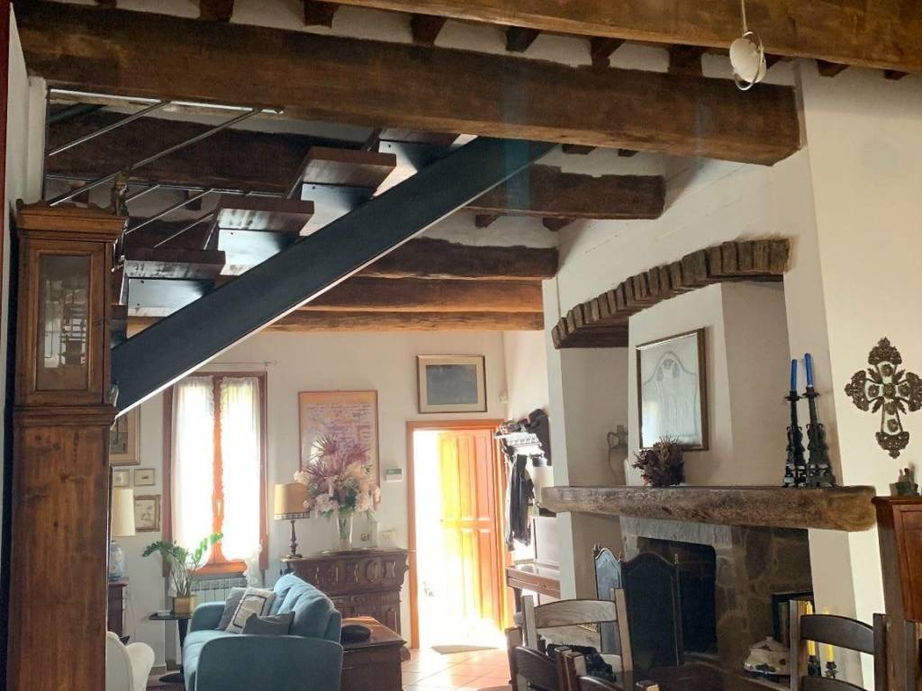 casa indipendente in vendita a Faenza in zona Centro Storico
