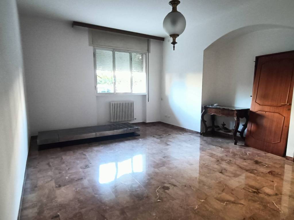 appartamento in vendita a Faenza in zona Centro Storico
