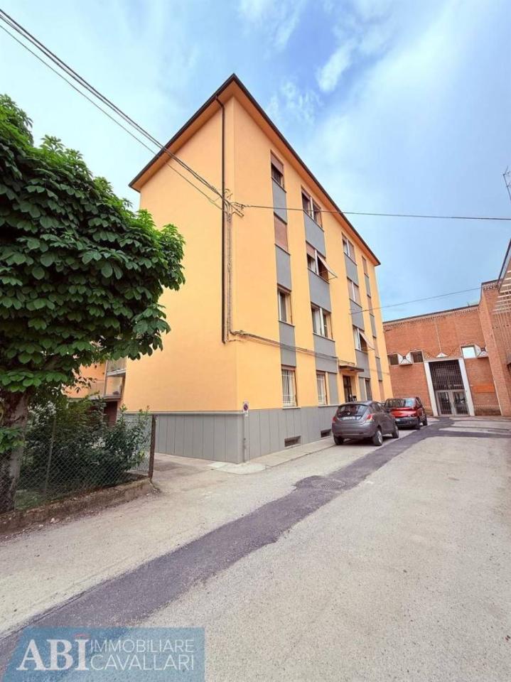 appartamento in vendita a Faenza in zona Centro Storico