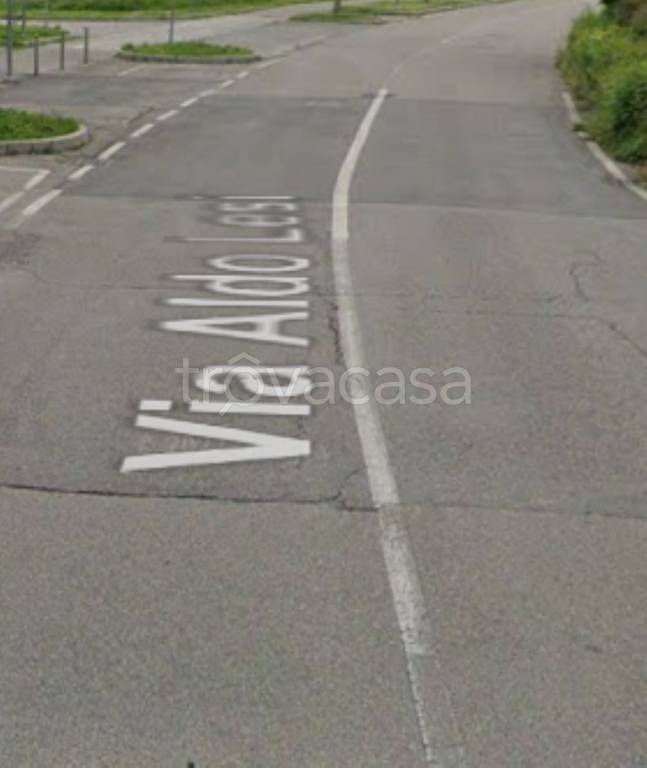 locale commerciale in vendita a Faenza