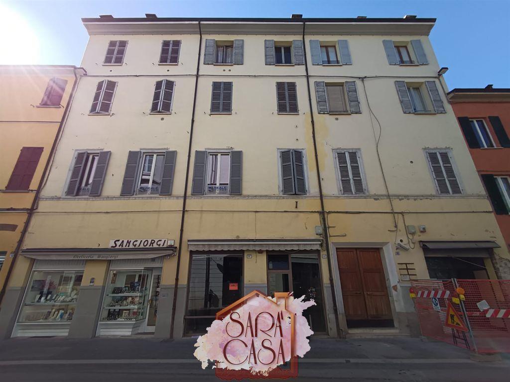 appartamento in vendita a Faenza in zona Centro Storico