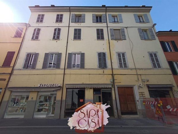 appartamento in vendita a Faenza in zona Centro Storico