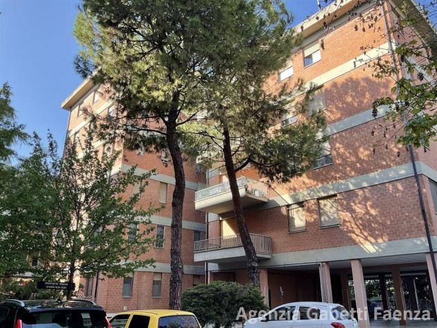 appartamento in vendita a Faenza in zona Centro Storico