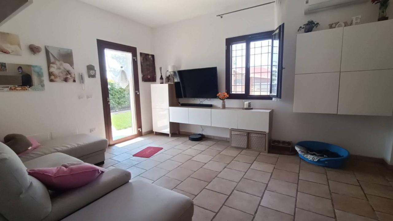 casa indipendente in vendita a Faenza in zona Reda