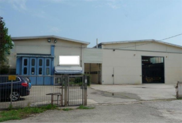 capannone in vendita a Faenza