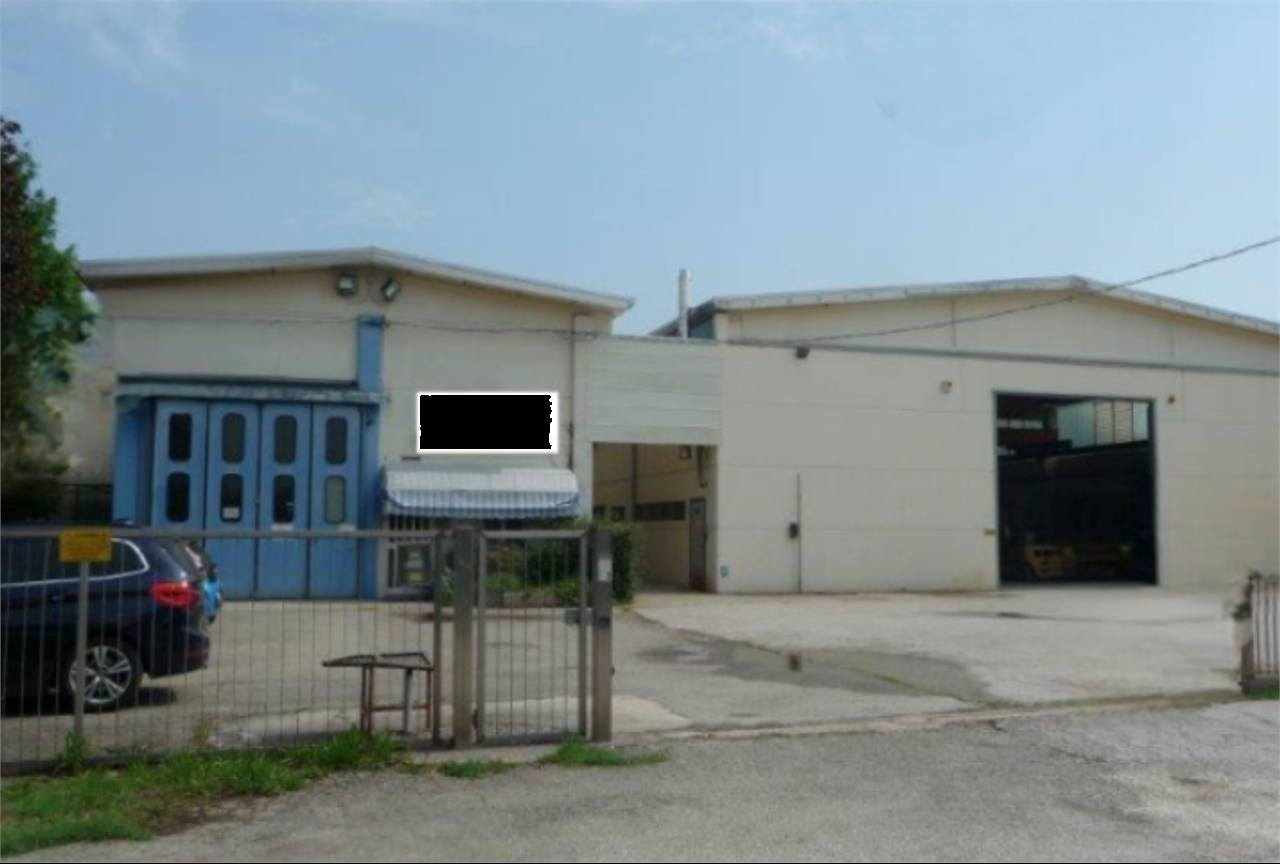 capannone in vendita a Faenza