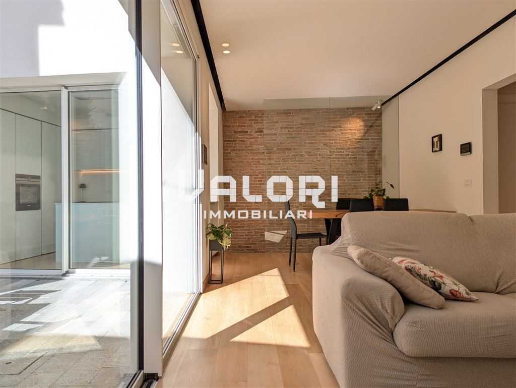 casa indipendente in vendita a Faenza in zona Centro Storico