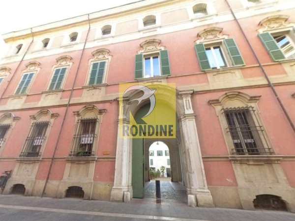 appartamento in vendita a Faenza in zona Centro Storico