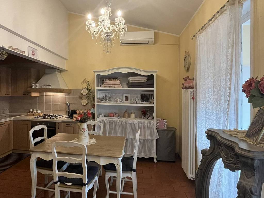 appartamento in vendita a Faenza in zona Centro Storico