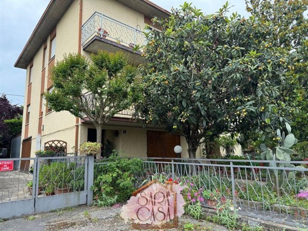 casa indipendente in vendita a Faenza