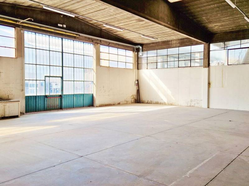 capannone in vendita a Faenza