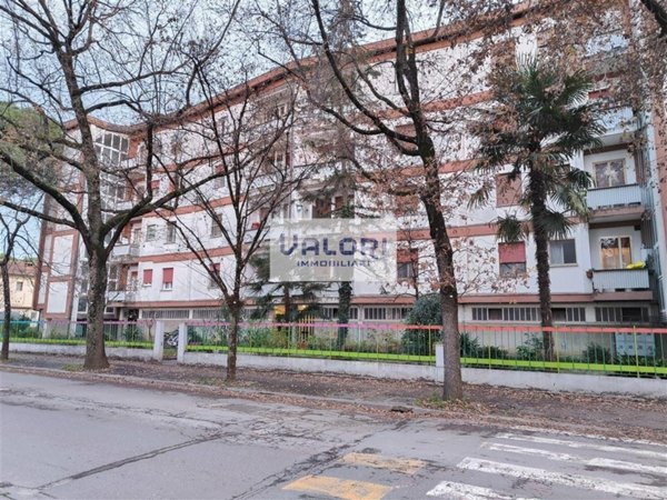 appartamento in vendita a Faenza in zona Centro Storico