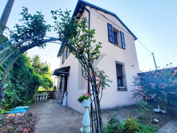 casa indipendente in vendita a Faenza