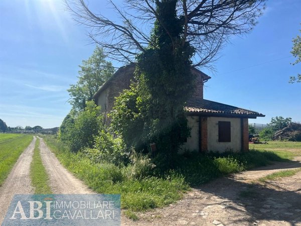 casa indipendente in vendita a Faenza