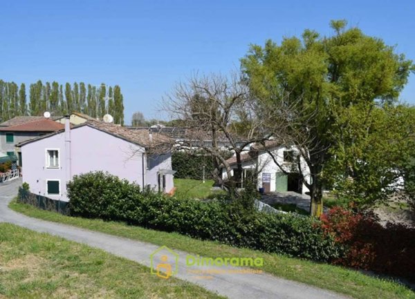 casa indipendente in vendita a Faenza in zona Fossolo