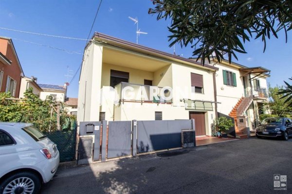 casa indipendente in vendita a Faenza
