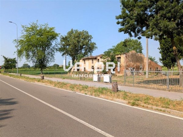 casa indipendente in vendita a Faenza in zona Granarolo