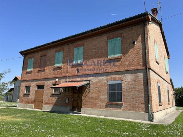 casa indipendente in vendita a Faenza