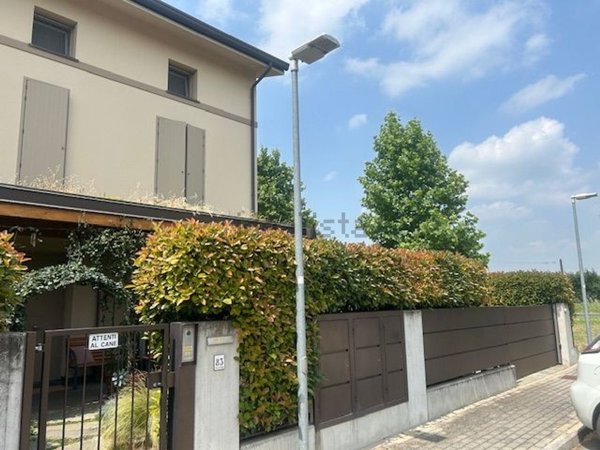 casa indipendente in vendita a Faenza in zona Reda