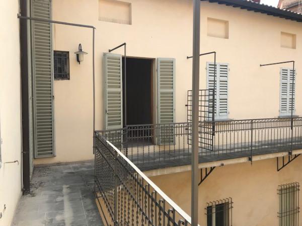 casa indipendente in vendita a Faenza in zona Centro Storico