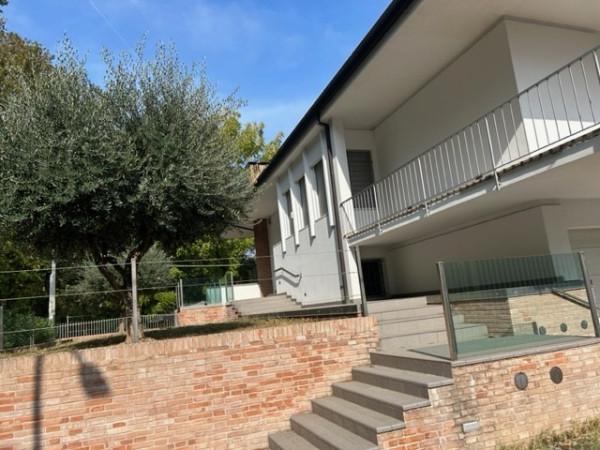 casa indipendente in vendita a Faenza