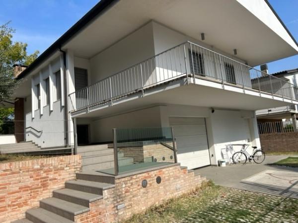 casa indipendente in vendita a Faenza