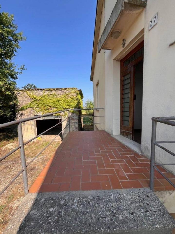 casa indipendente in vendita a Faenza
