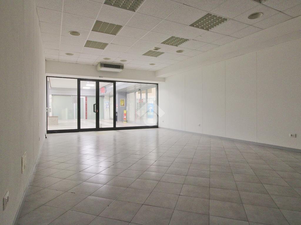 negozio in vendita a Faenza