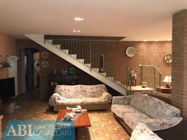 casa indipendente in vendita a Faenza in zona Santa Lucia