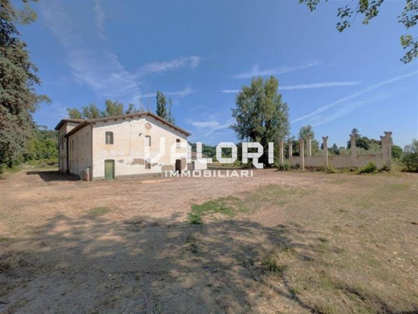 casa indipendente in vendita a Faenza