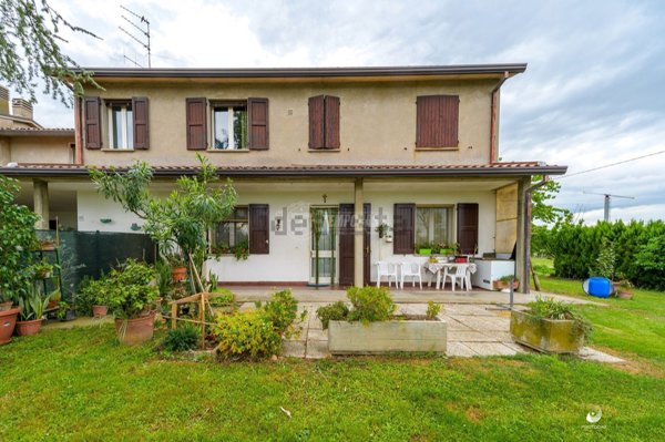 appartamento in vendita a Faenza in zona Reda