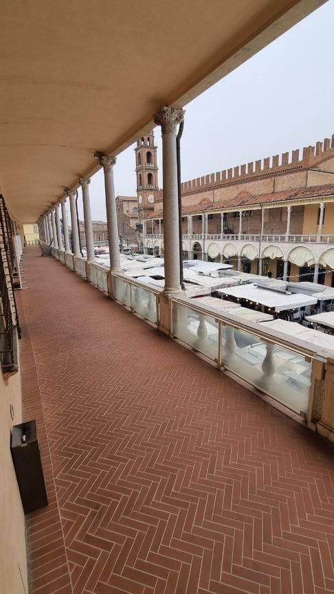 appartamento in vendita a Faenza in zona Centro Storico