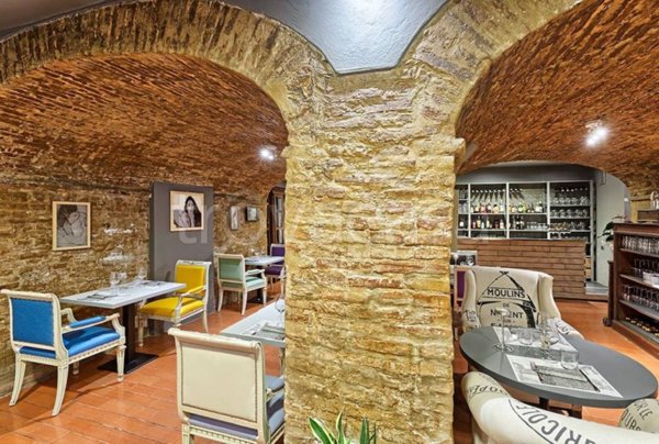 negozio in vendita a Faenza in zona Centro Storico