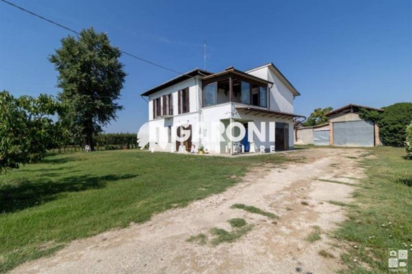 casa indipendente in vendita a Faenza