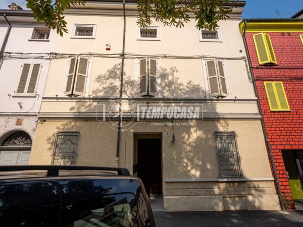 appartamento in vendita a Faenza in zona Centro Storico