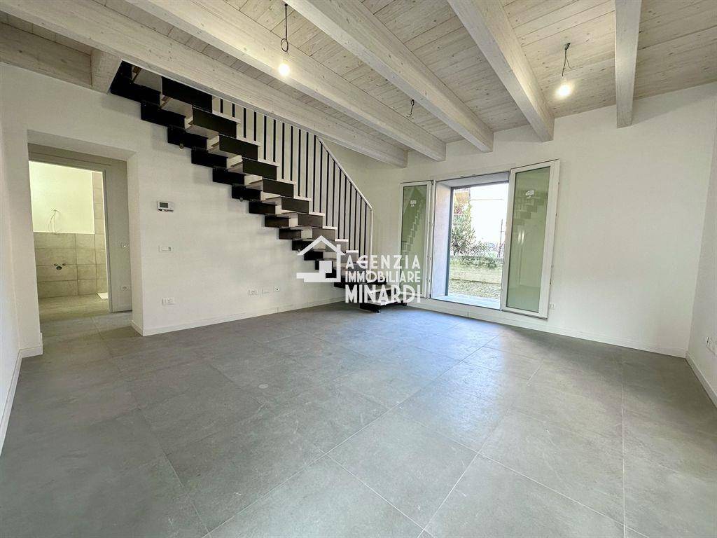 casa indipendente in vendita a Faenza