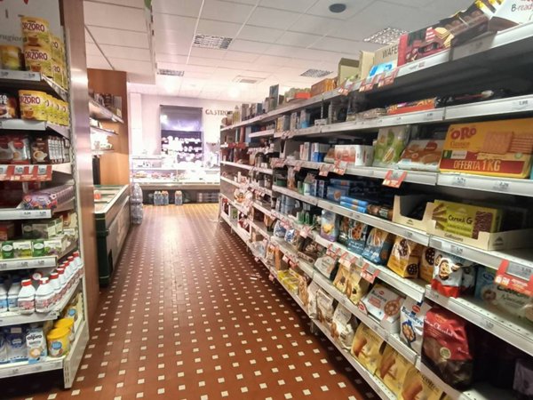 negozio in vendita a Faenza
