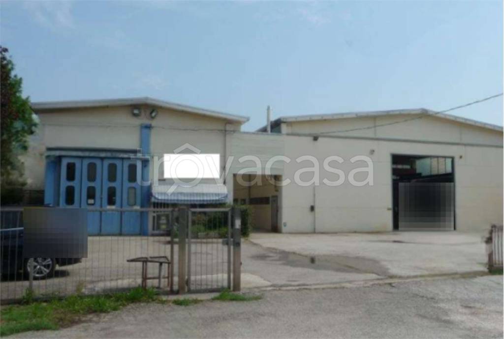 capannone in vendita a Faenza