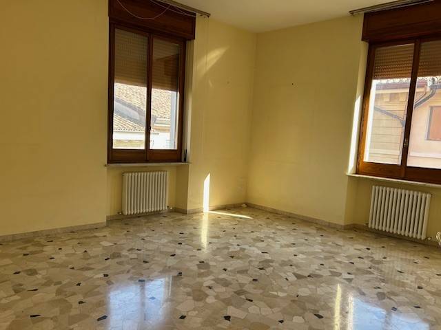 appartamento in vendita a Faenza in zona Centro Storico