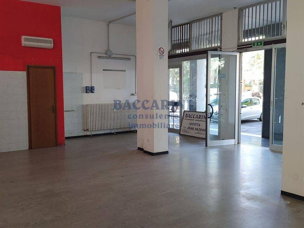 negozio in vendita a Faenza