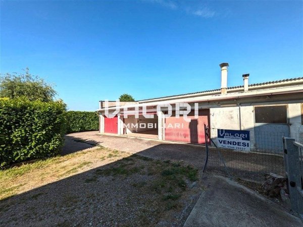 capannone in vendita a Faenza