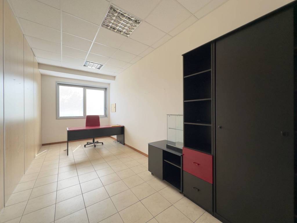 ufficio in vendita a Faenza